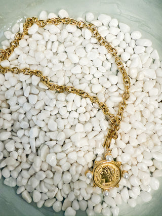 Chansutt Pearls Coin Necklace