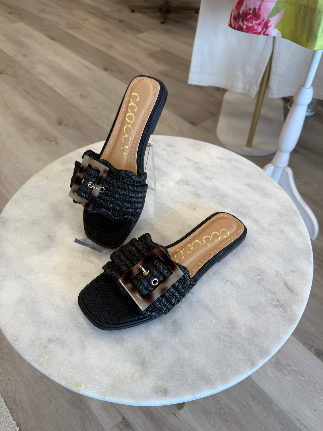 Tortoise Buckle Strap Raffia Sandals