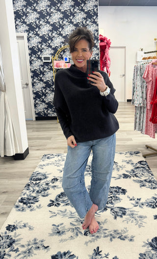 Faye Dolman Pullover