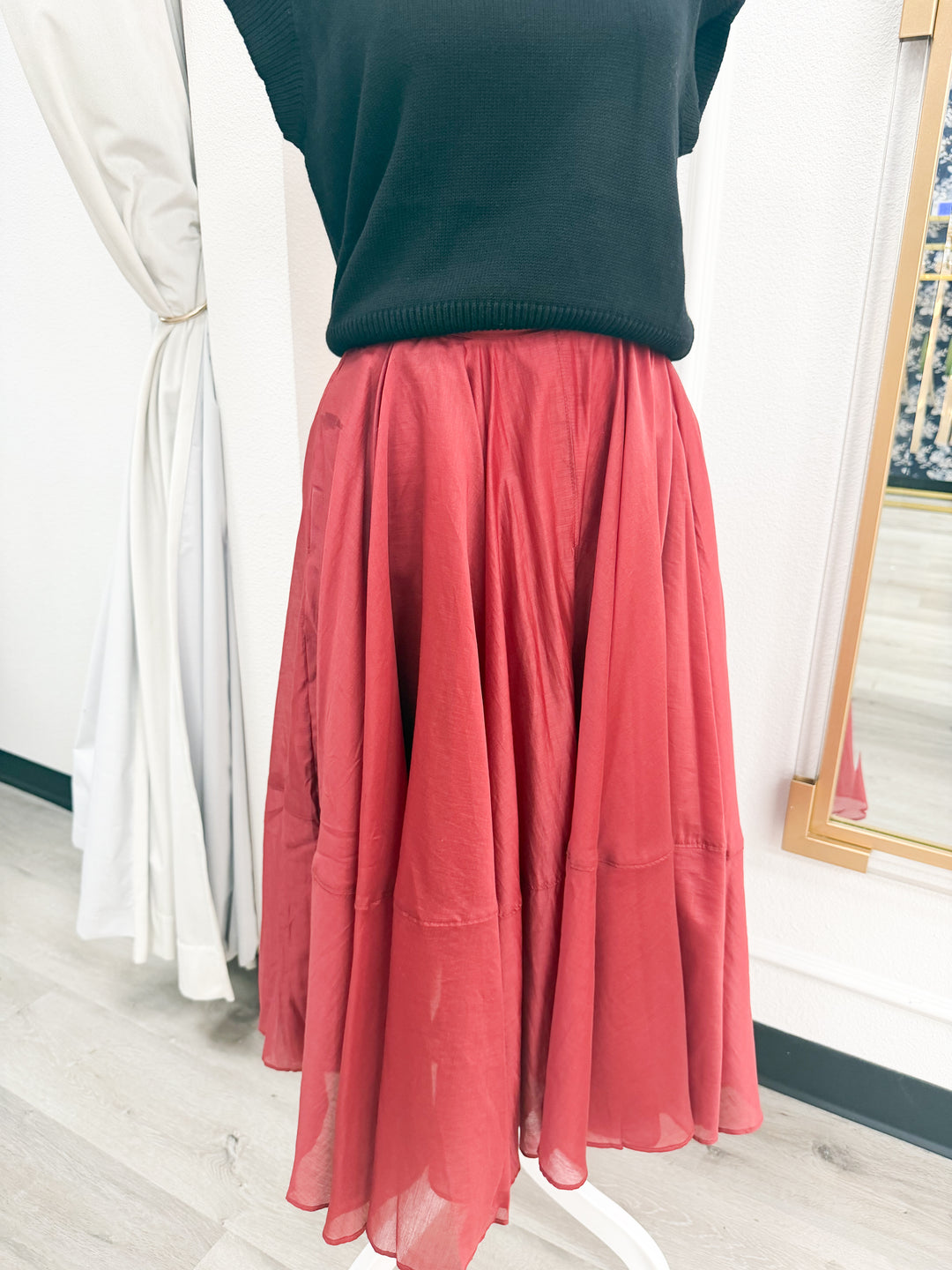 Anneliese Rust Pleated Midi Skirt